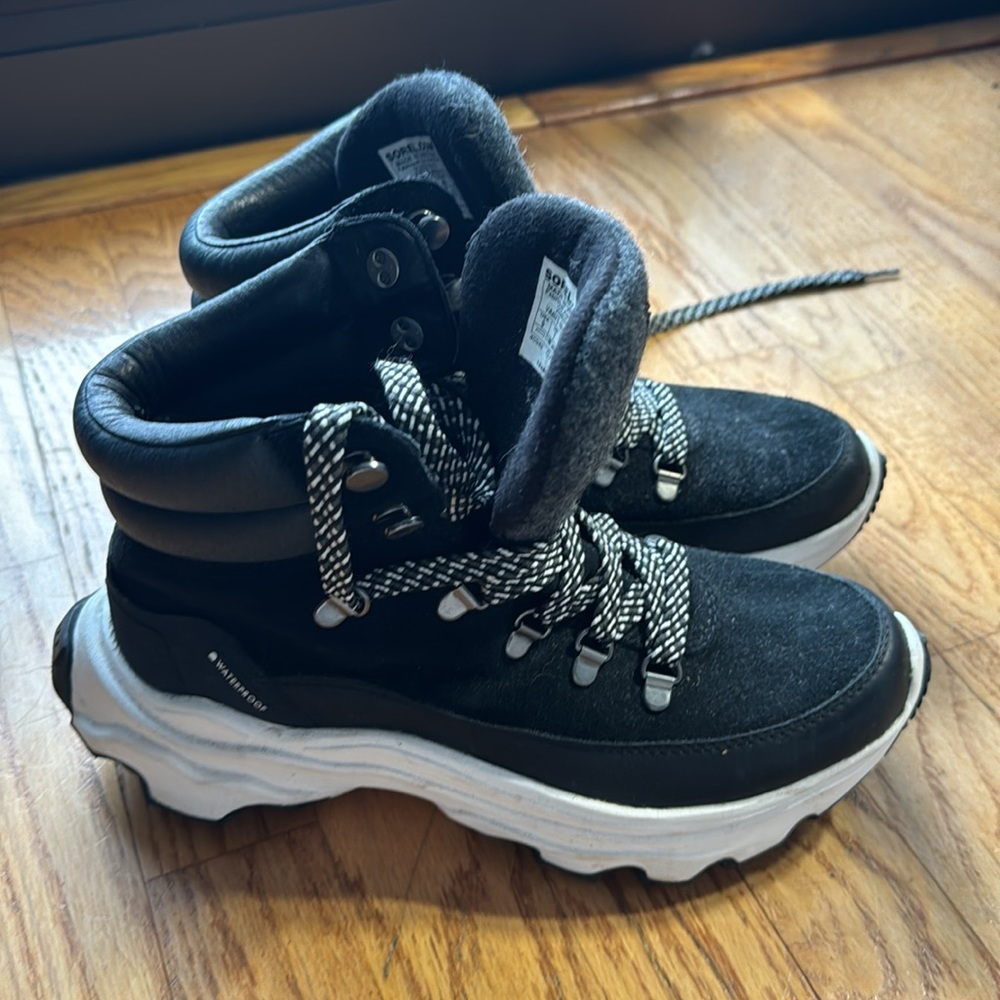 Sorel Kinetic Breakthrough Conquest Waterproof Boot - Picture 4 of 4